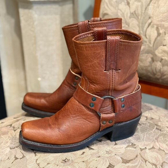 Frye Harness Ankle Boots Womens Size 6 1/2 - Picture 3 of 9